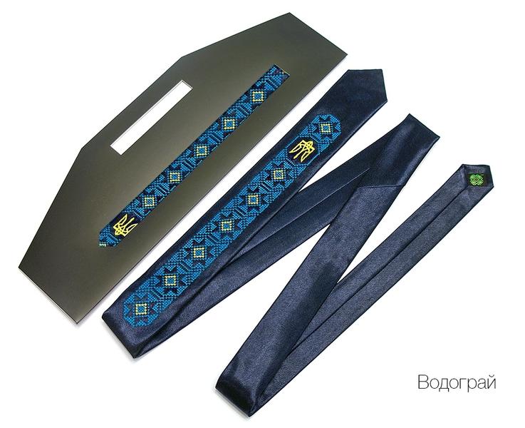 Купити Вузький галстук з вишивкою Водограй НАШI РEЧI (Nashi Rechi)